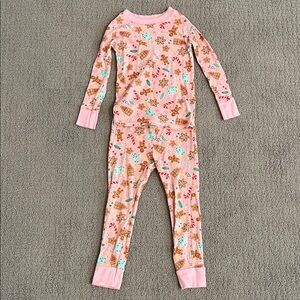 🩷 Old Navy Pink Gingerbread Kids PJ set Extra Small (5) Christmas Pajama Set